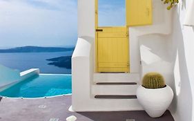 Dreams Luxury Suites